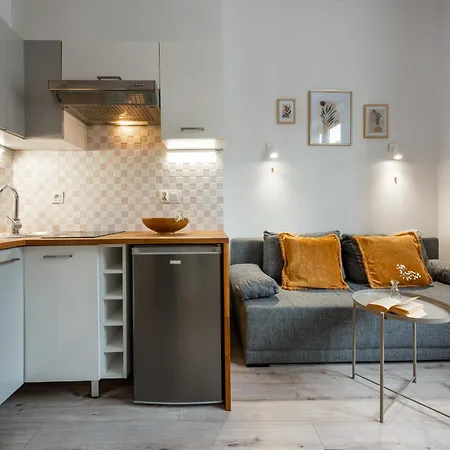Solna Atelier By Mb *