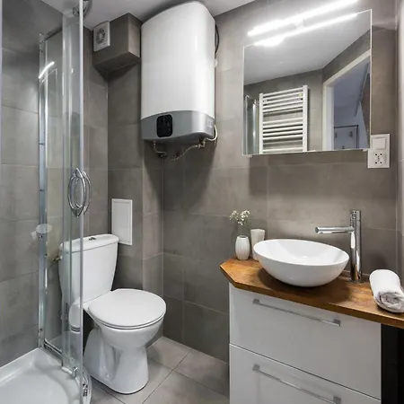 Solna Atelier Apartamento *