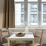 Solna Atelier Apartmán *